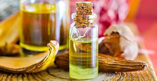 Sandalwood essential oil
