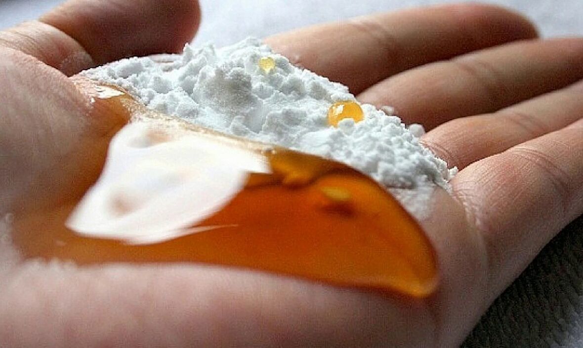 Baking soda and honey can enlarge your penis